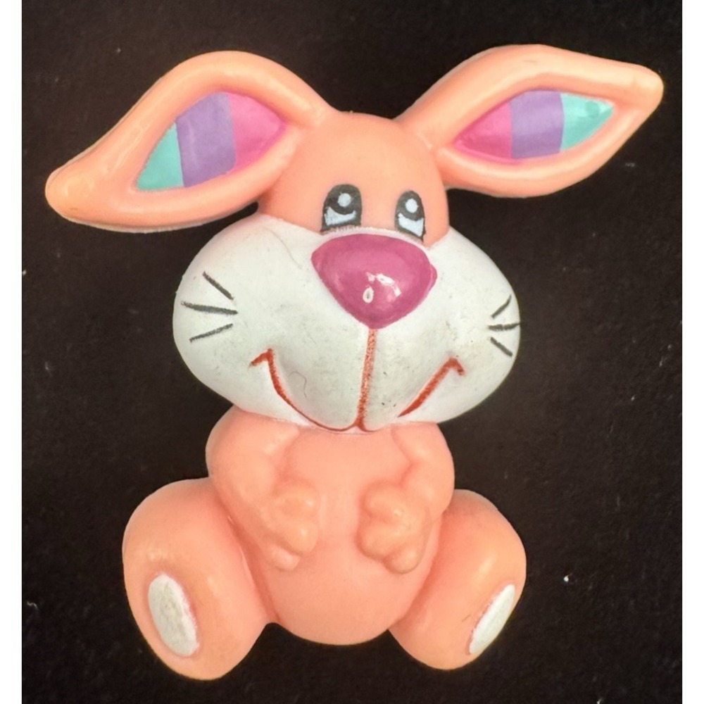 Vintage RUSS Bunny‎ Rabbit Brooch Pink Resin Easter Novelty Lapel Pin
